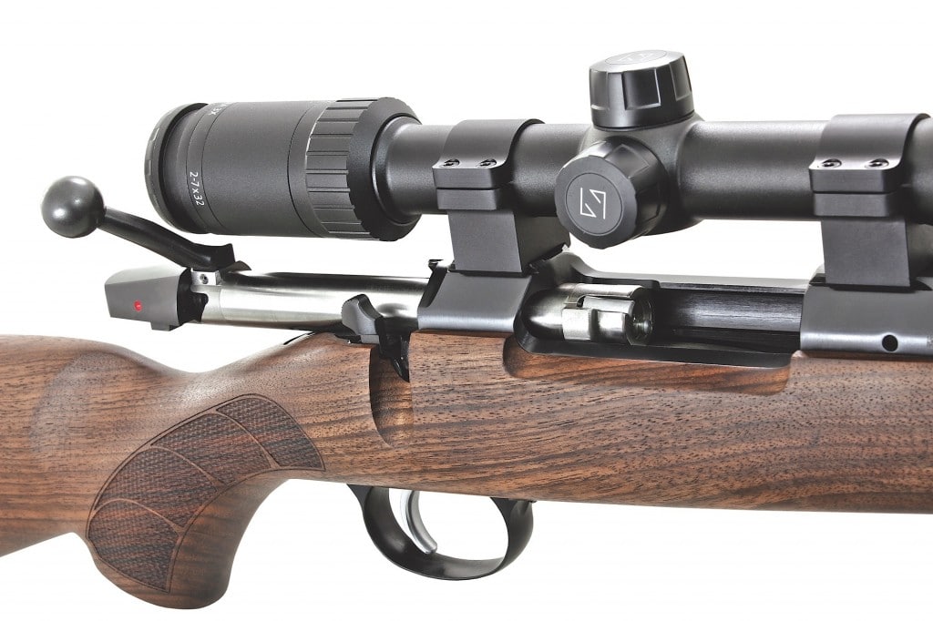 The CZ 557 is a push-feed version of The exCellenT CZ550, sTill in produCTion for powerful Chamberings. The 557 feeds smooThly and exTraCTs wiTh enThusiasm.