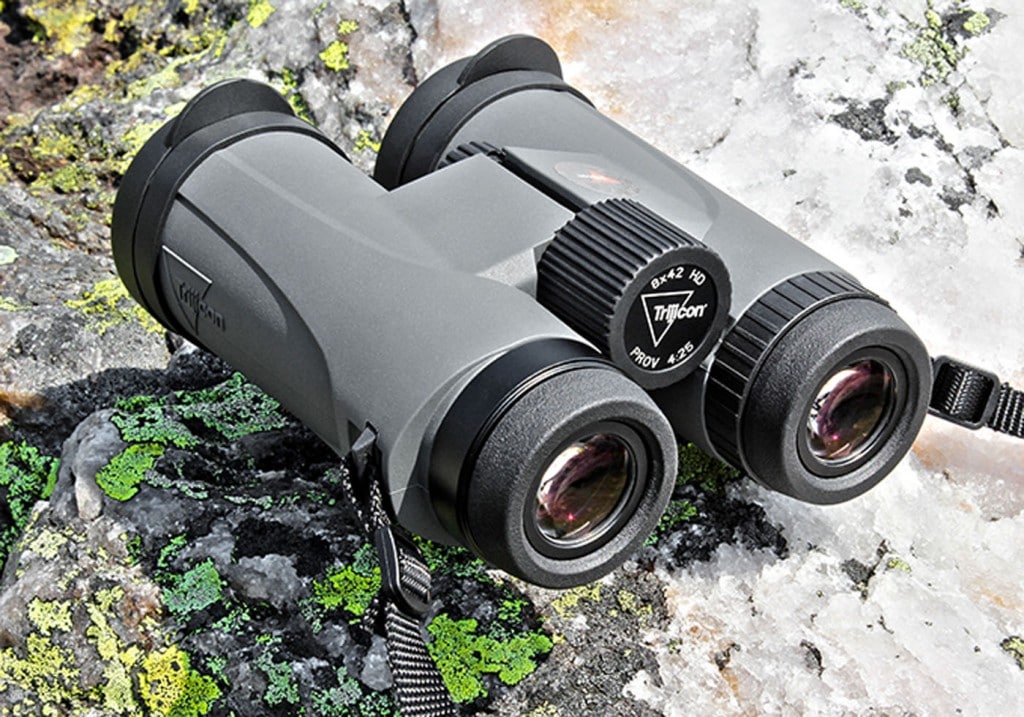 The big focus wheel and centerweighted balance lend themselves to a hand-friendly shape. Twostage, twist-up eye cups adjust eye relief. Optically, this binocular performs well above its price.