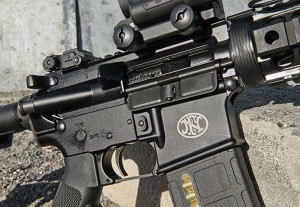 Battle-tested internals,including the m16 bolt carrier group and trigger are all mil-spec. The FNH logo is tastefully laser-engraved on right-hand magwell.