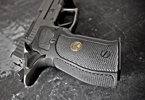 Combined with the frame checkering, the form-fitting, legion-specific G-10 grips are highly-checkered to keep the pistol planted.